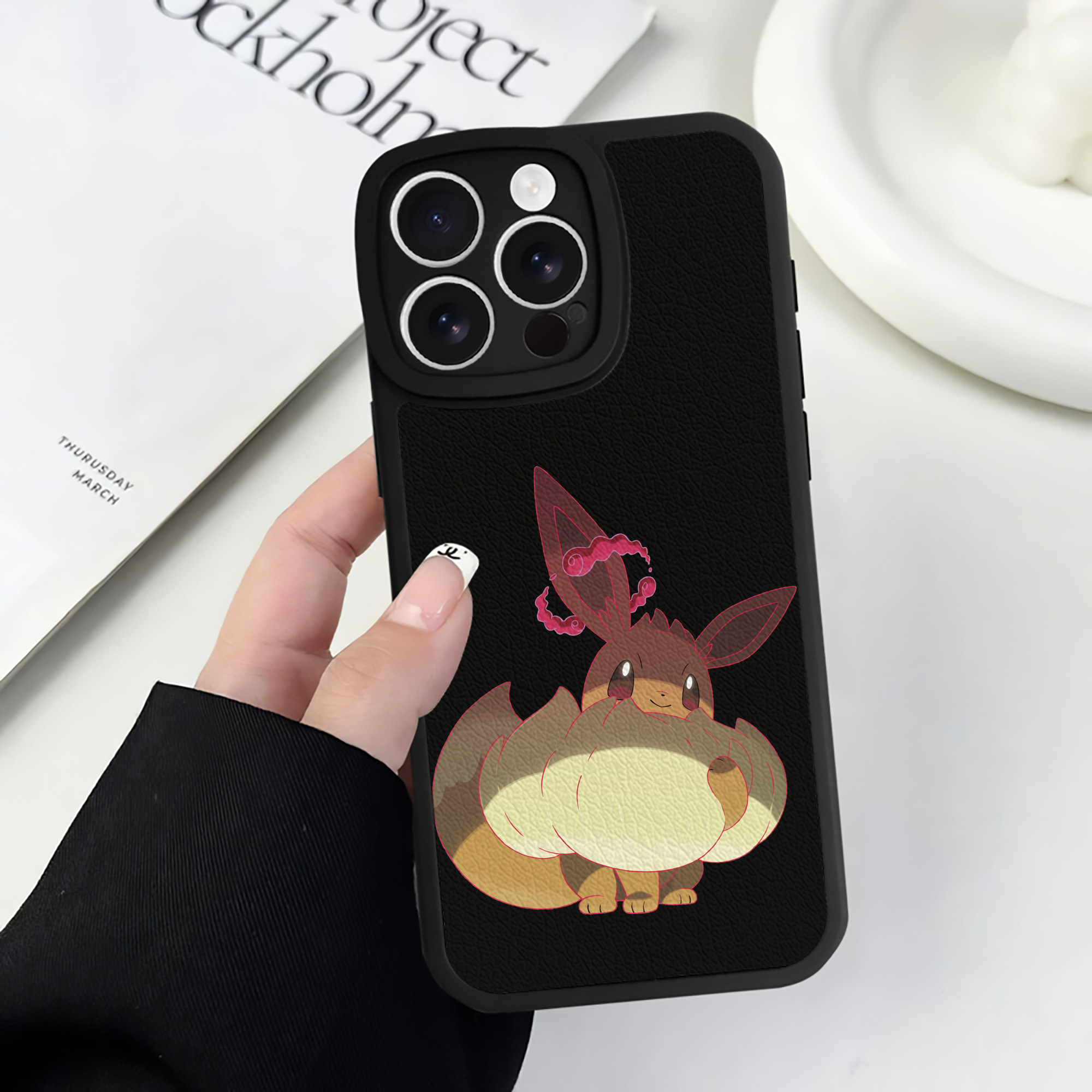 （画像用） ポケットモンスター Pokémon 【iPhone 16シリーズ対応】シリコンスマホケース（レザー調） 材質：シリコン